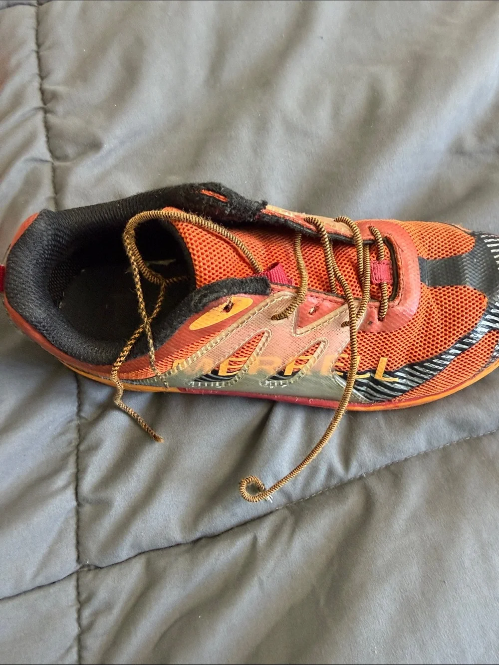 Agility peak KDS SIZE 3M Merrell Kids Orange and Black Trail Sneakers